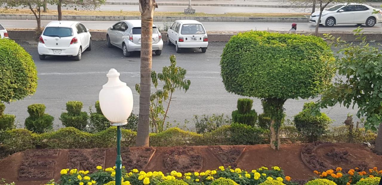Envoy Continental Hotel Islamabad Exterior foto